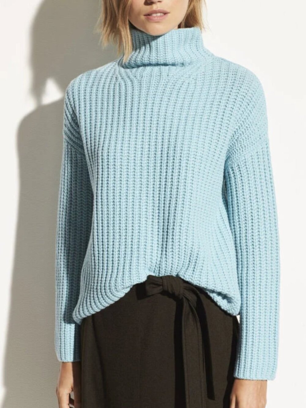Vince Lofty Rib Turtleneck Sweater in Aria – Size XS